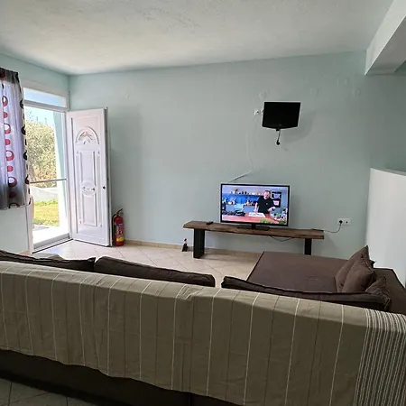 Blue Horizon Studios * Skala Kallirakhis